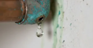 how to fix pinhole in copper pipe