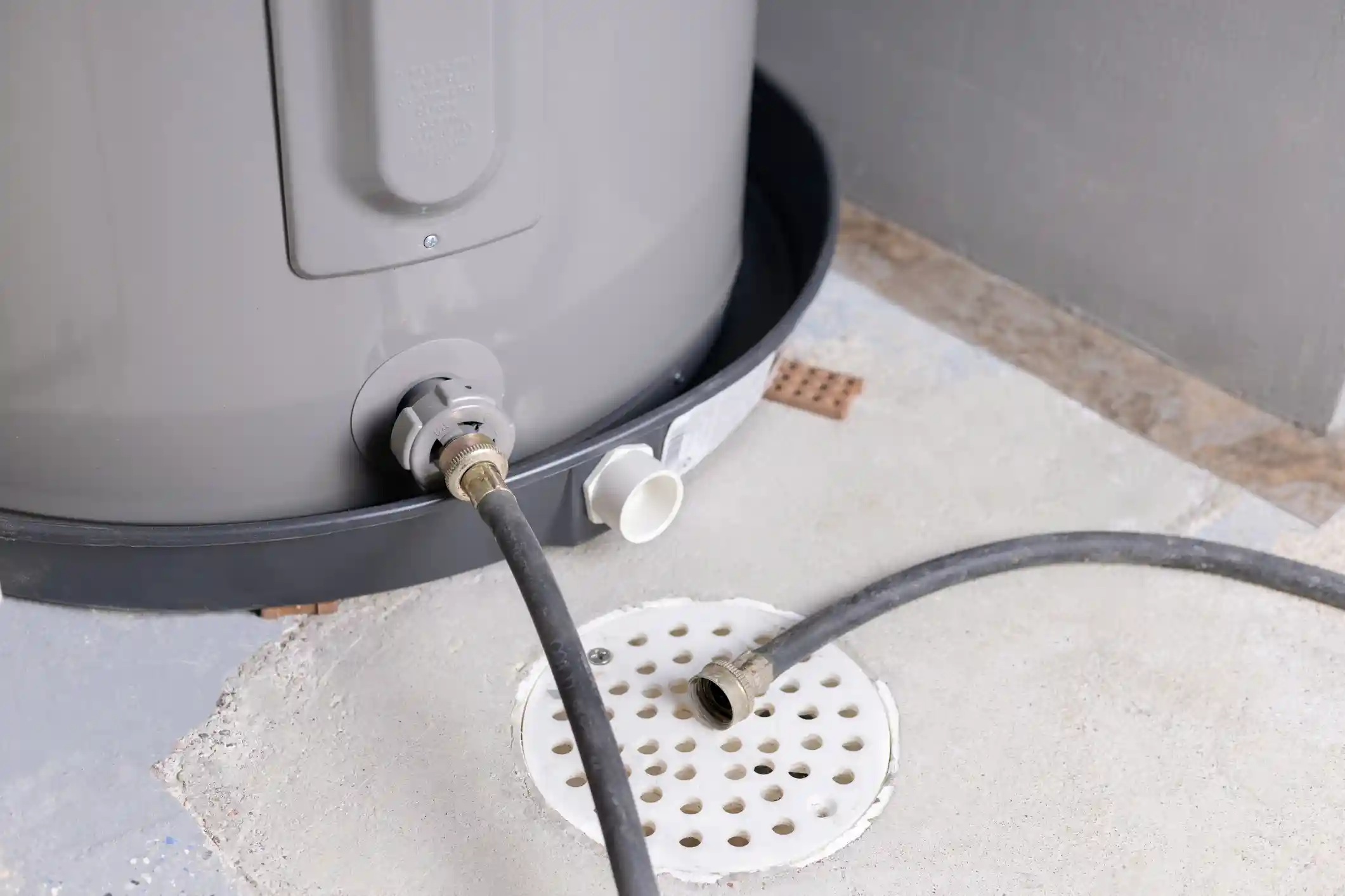 how to drain a hot water heater