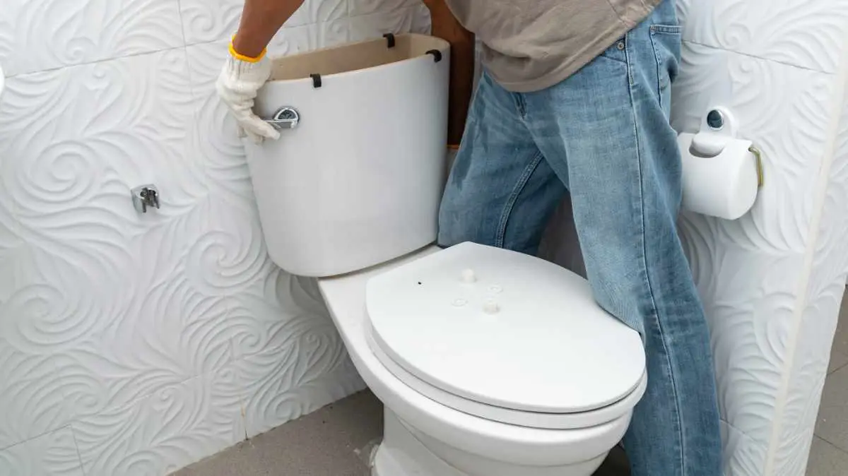 how long do toilets last