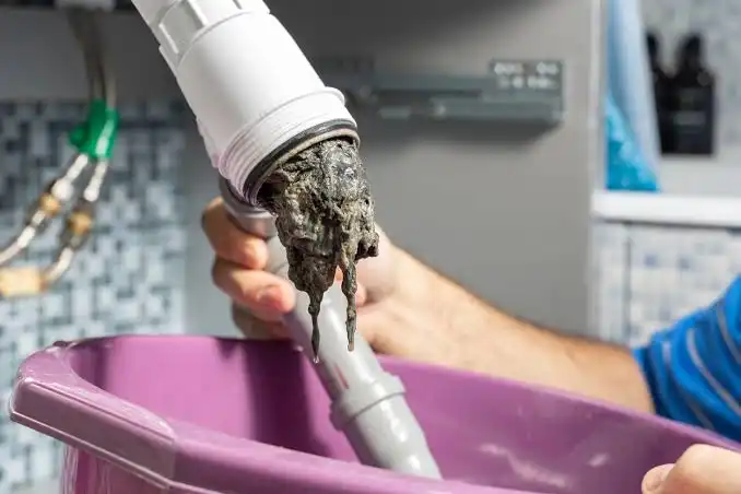 is drain cleaner bad for pipes