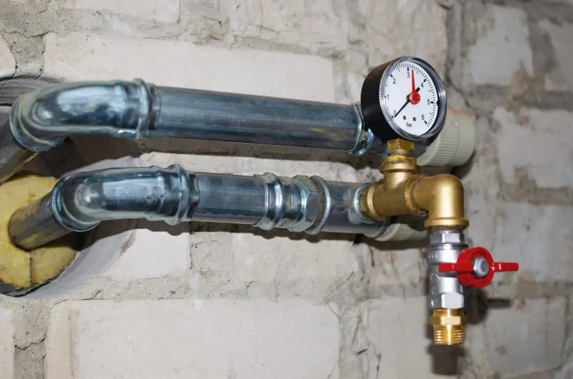 how does a prv valve work