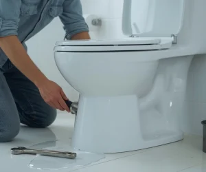How to fix a leaky toilet? 4 Easy Steps