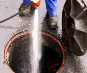 Find out how much does hydro jetting cost in Los Angeles. Call Derks Plumbing for expert drain cleaning and fair pricing.