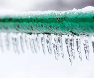 how long for pipes to thaw naturally